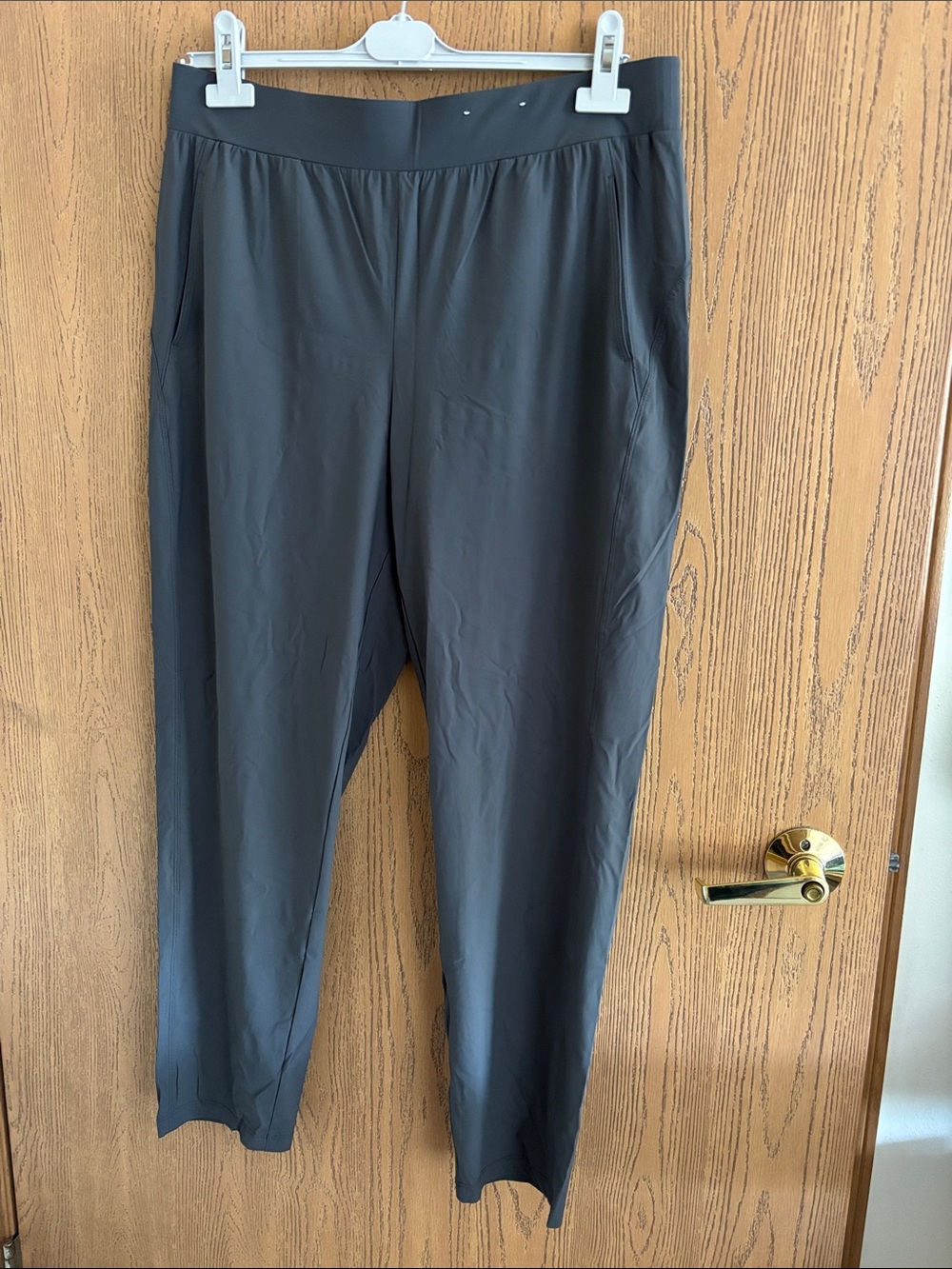 STYLUS Women’s Black Jogger-Style Stretch Pants